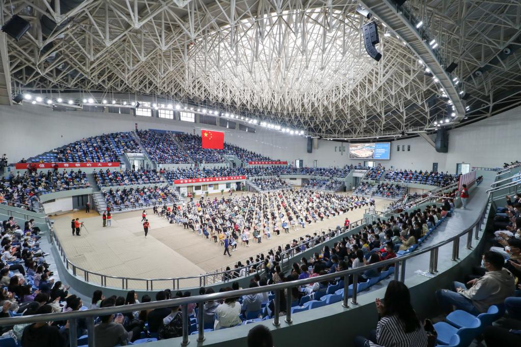 http://news.upc.edu.cn/__local/D/88/E5/28B9159CDC999E3B589CE38030D_DC787AC5_2A532.jpg http://news.upc.edu.cn/__local/D/88/E5/28B9159CDC999E3B589CE38030D_DC787AC5_2A532.jpg